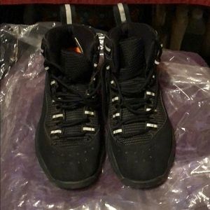 Nike tennis shoes